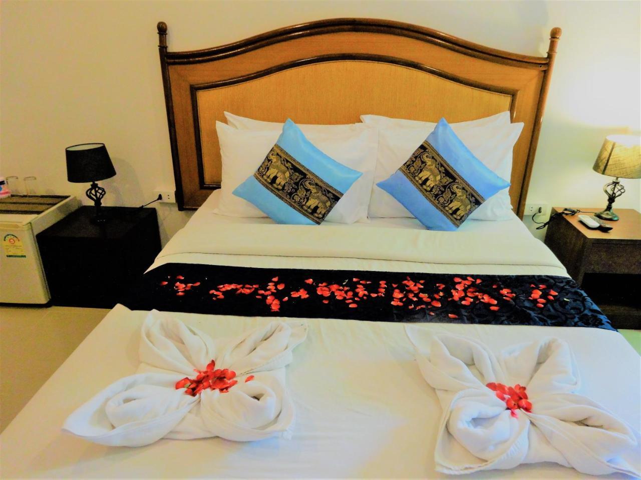 Bangrak Pier Samui Resort Екстериор снимка