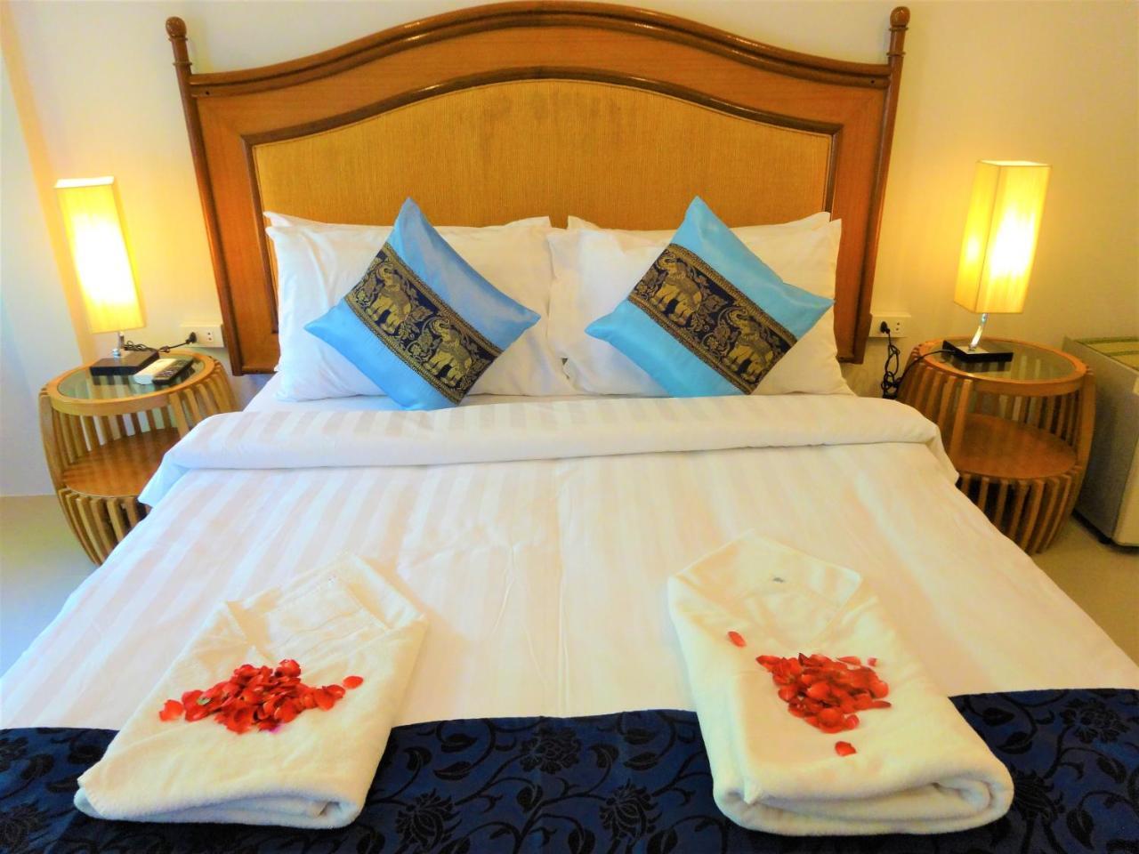 Bangrak Pier Samui Resort Екстериор снимка